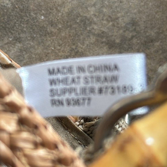 St John’s Bay Woven Wheat Straw Handbag-Bamboo Handles-Tan/Brown Color-EUC - Picture 12 of 16